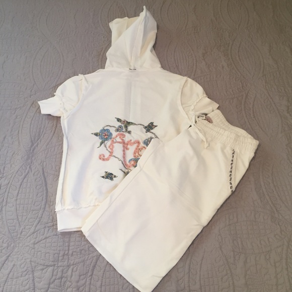 NEVER WORN Yag Couture Stunning Tracksuit - Picture 6 of 10